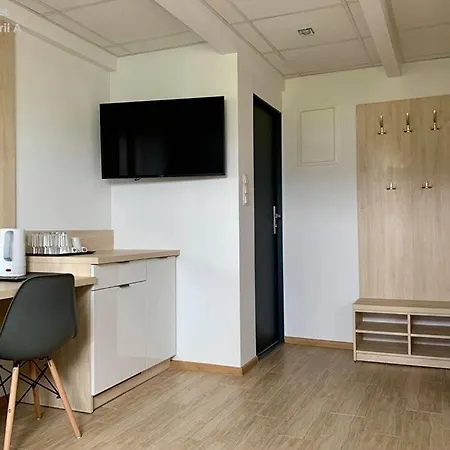 Ow Jaroszowiec Camping *