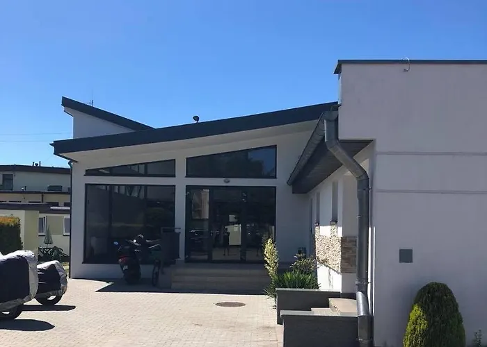 Ow Jaroszowiec Camping Łazy