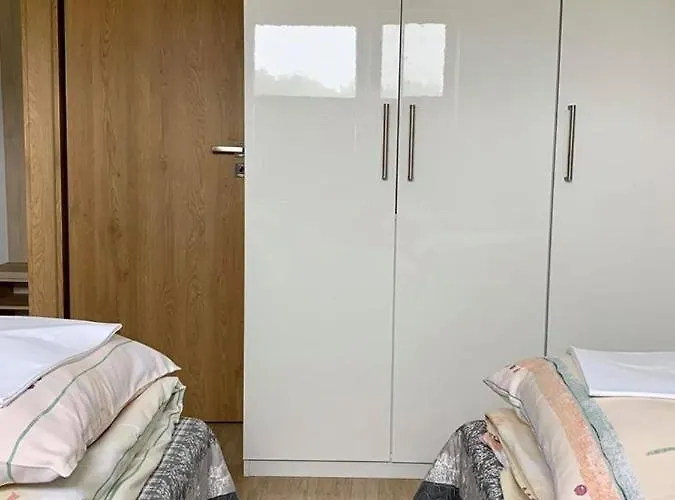 Ow Jaroszowiec * Łazy