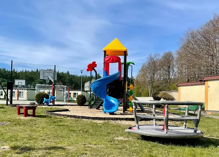 Ow Jaroszowiec Kamp alanı Łazy