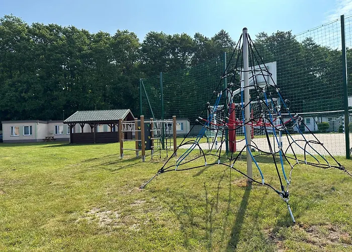 Ow Jaroszowiec Camping *